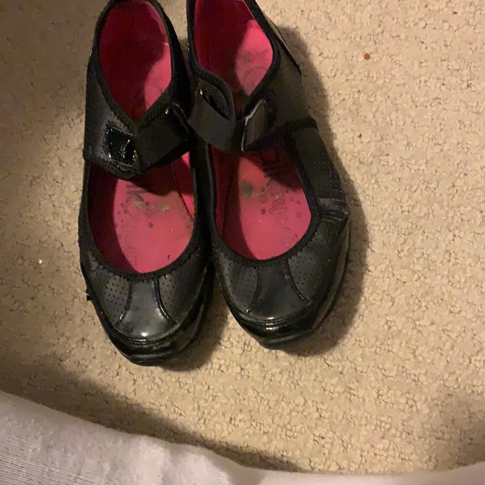 Black comfortable flats cat walk size 7